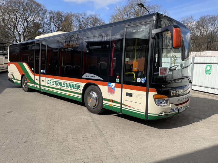 Setra 415 LE - OM 22