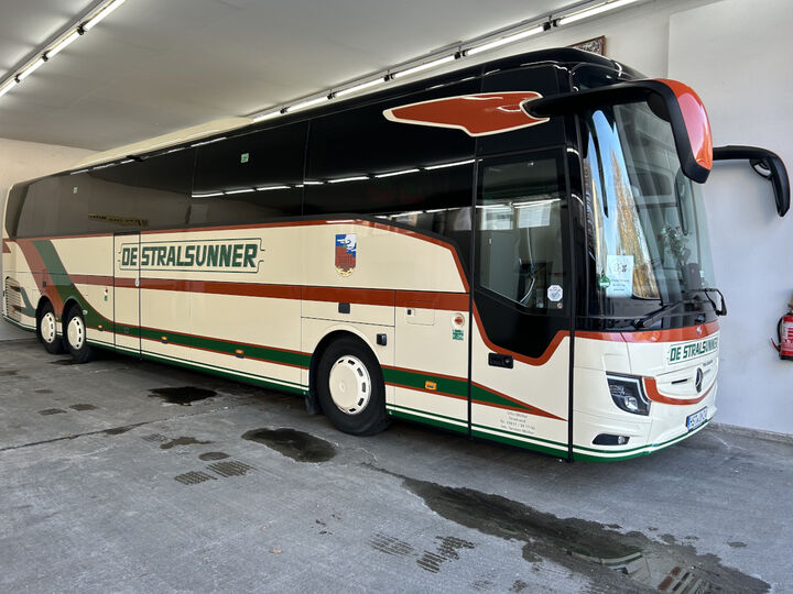 Mercedes Tourismo - HST-OM 24